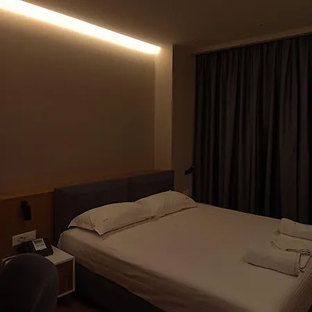 Star Hotel 2*