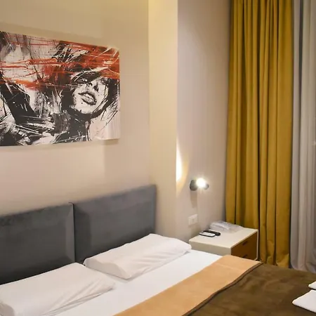 Star Hotel 2*